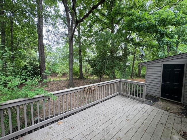 Building Photo - 133 Cedar Hollow St