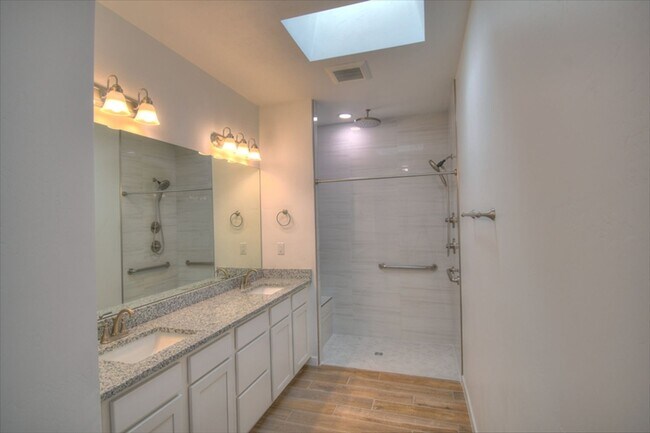 Building Photo - NEW CONSTRUCTION IN THE FAR NE Heights!