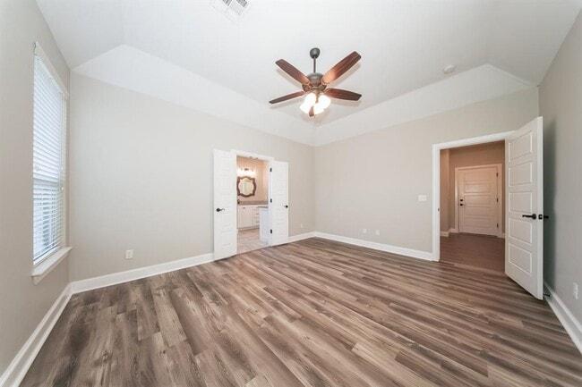 Building Photo - 207 Casey Ln