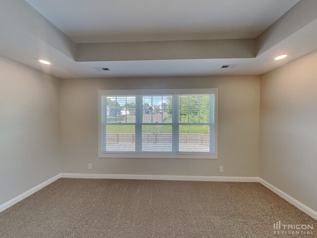 Building Photo - 129 Bonnell Dr