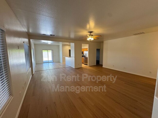 Building Photo - 29058 N Cactus Cir