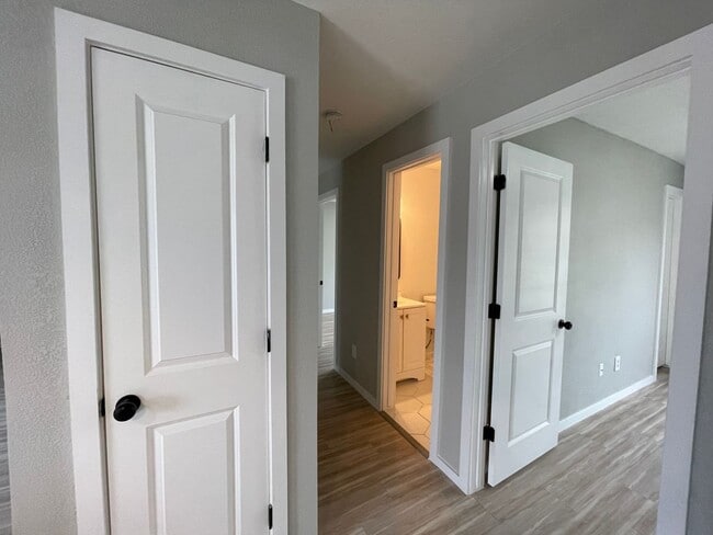 Building Photo - 1603 Benttree Dr