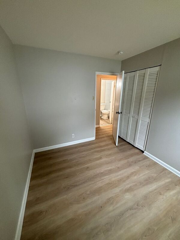 Building Photo - 12095 Nantucket Pl