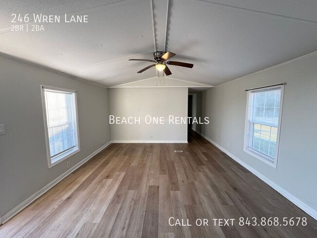 Building Photo - 246 Wren Ln