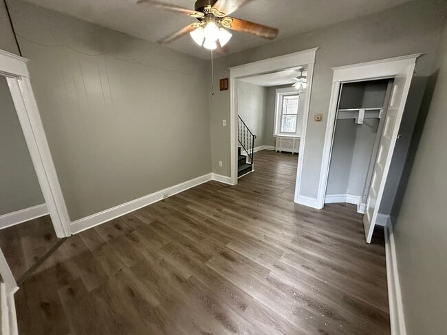 Building Photo - Charming updated 3 bed 1 bath in amazing location