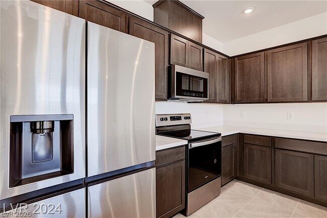 Building Photo - 5613 Steampunk St