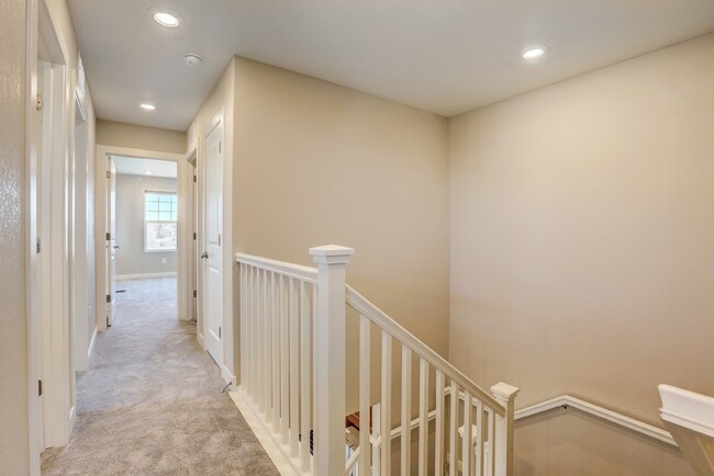 Building Photo - $2,500.00 - 3 Bedrooms and 2.5 Bathrooms T...