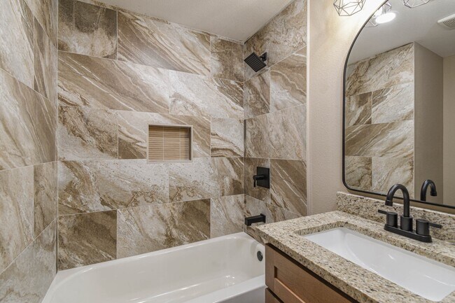 Building Photo - 9126 Lazy Ln