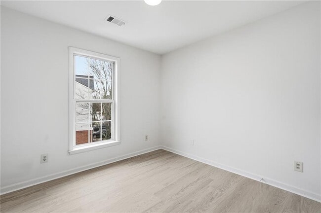 Building Photo - 3349 Lathenview Ct