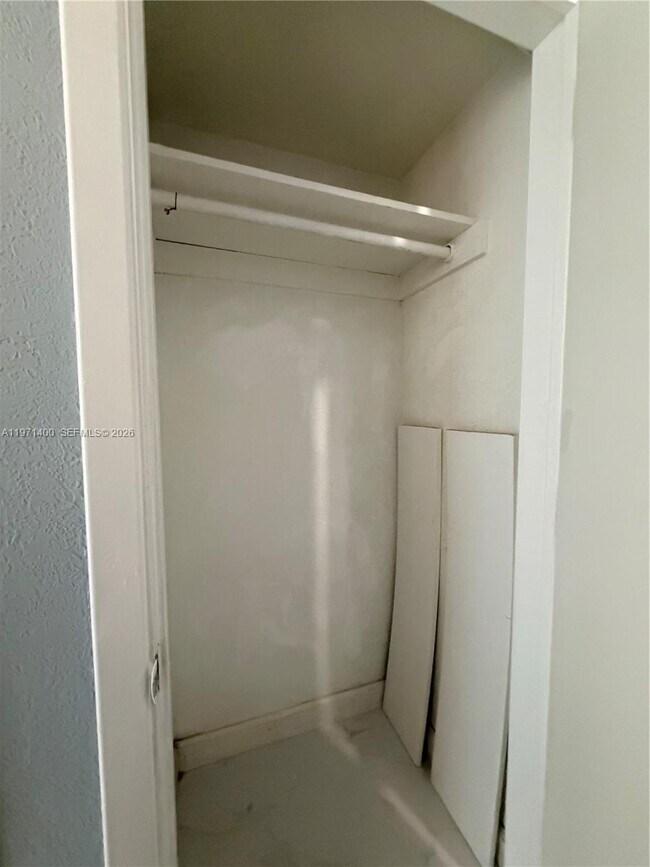 Building Photo - 7430 Miami Lakes Dr