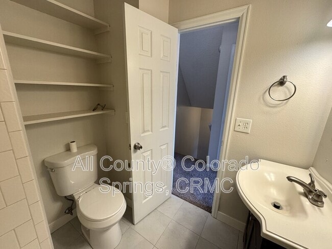 Building Photo - 1138 Delaware Dr