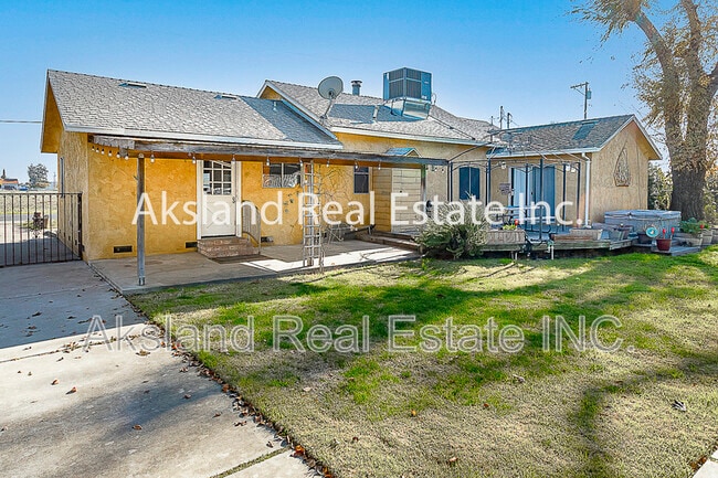 Building Photo - 7937 Endow Rd S
