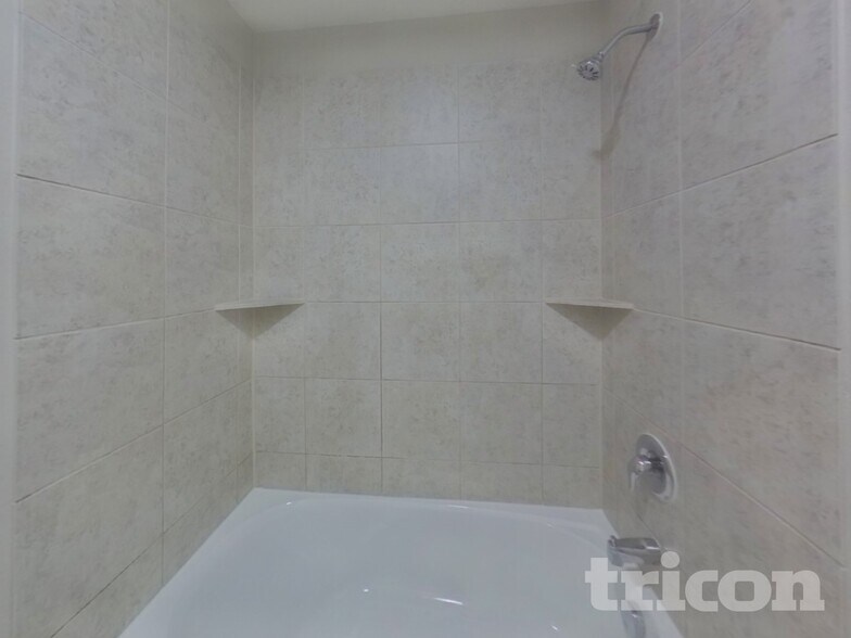 Building Photo - 6173 Chalk Hollow Dr