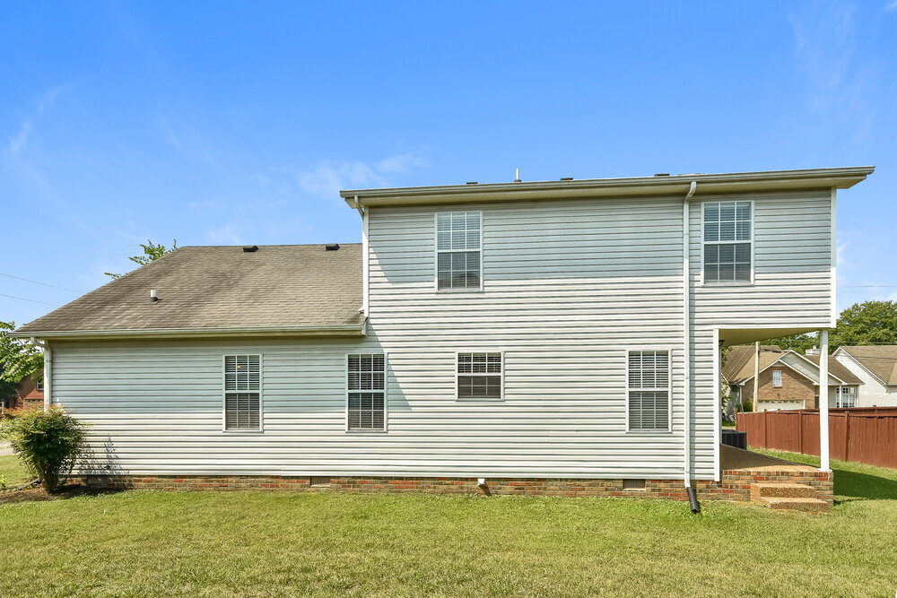 Building Photo - 142 S Birchwood Dr