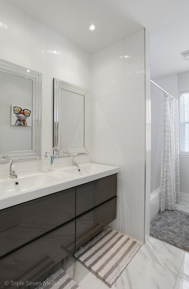 Building Photo - 1260 White Chapel Ln