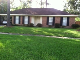 Building Photo - 1514 Lakewood Dr