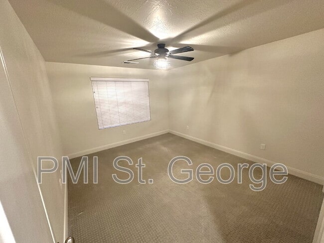 Building Photo - 3226 E 2930 S