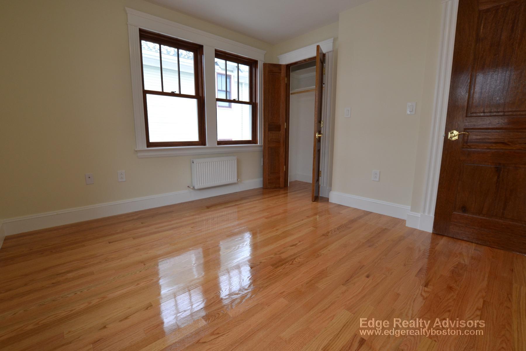 Building Photo - 46 Gerrish St