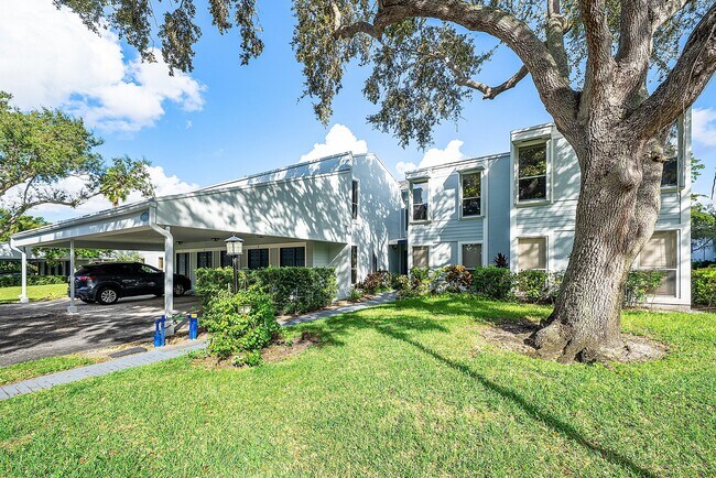 Building Photo - 6165 Old Court Rd