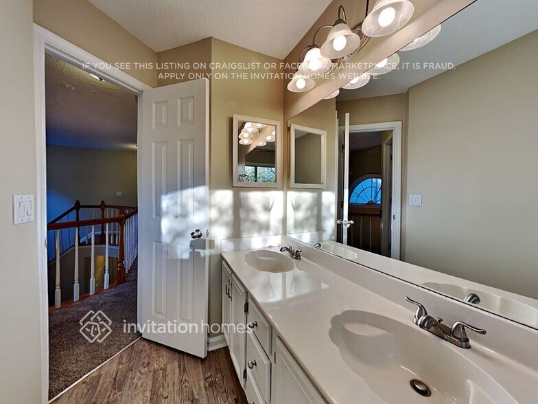 Building Photo - 7102 Big Woods Dr