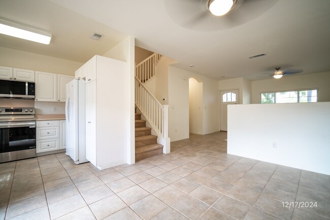 Building Photo - 3 Bed 2.5 Bath townhome in Ke Noho Kai Tow...