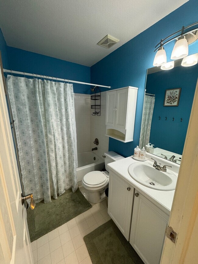 Building Photo - 5494 S Picadilly St