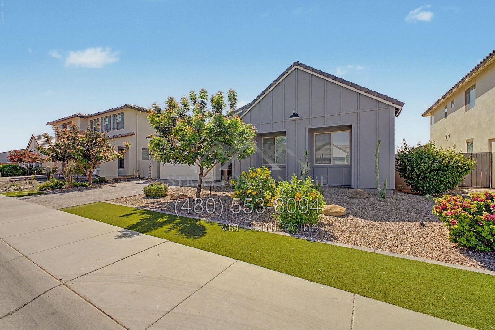 Building Photo - 1461 E San Carlos Way