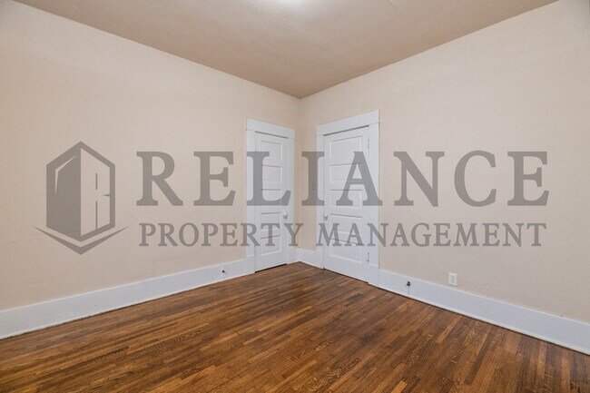 Building Photo - 1405 S Ida St
