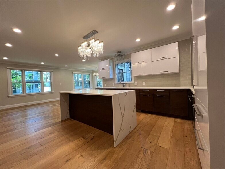 Building Photo - 20 Winslow Rd