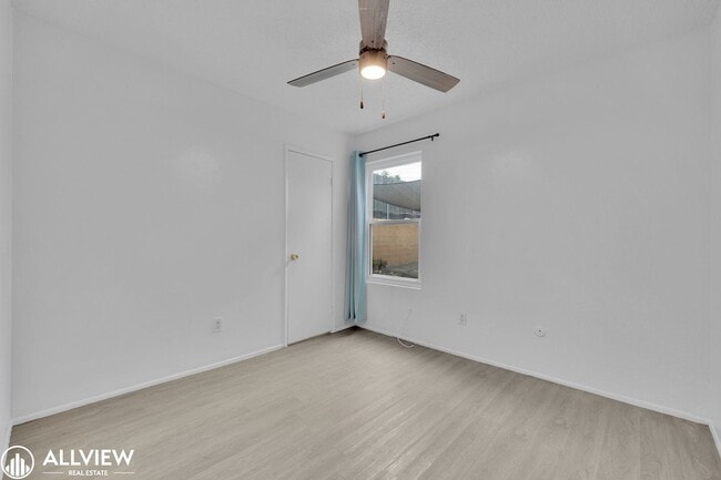 Building Photo - 9200 Harness St