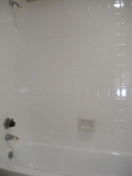 Building Photo - 704 W 21st St