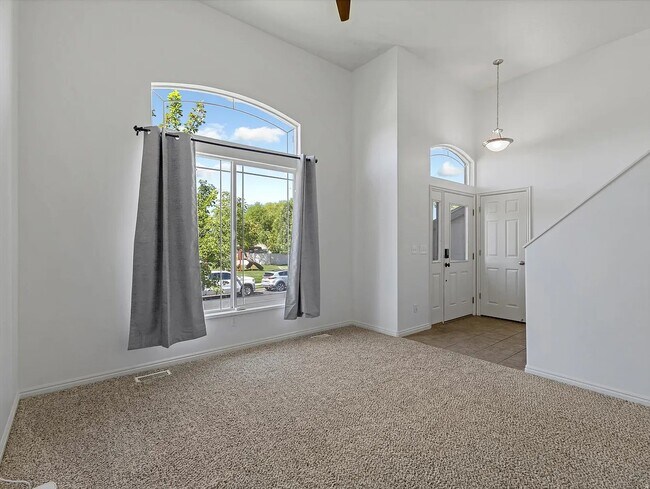 Building Photo - 991 Oldham Dr
