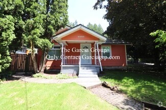 Building Photo - 8940 SW 26th Ave