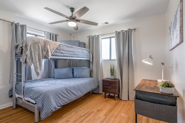 Building Photo - 5601 N Northwood Rd