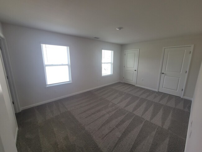 Building Photo - 110 Clear Creek Ln