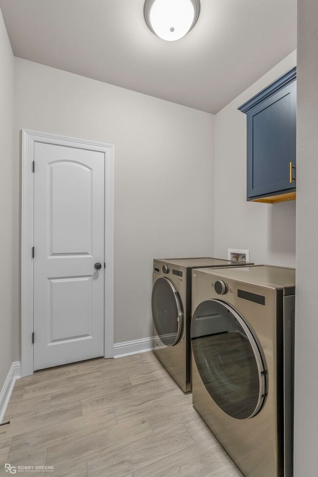 Building Photo - Beautiful 3 bedroom/2 bathroom in Willow Heights
