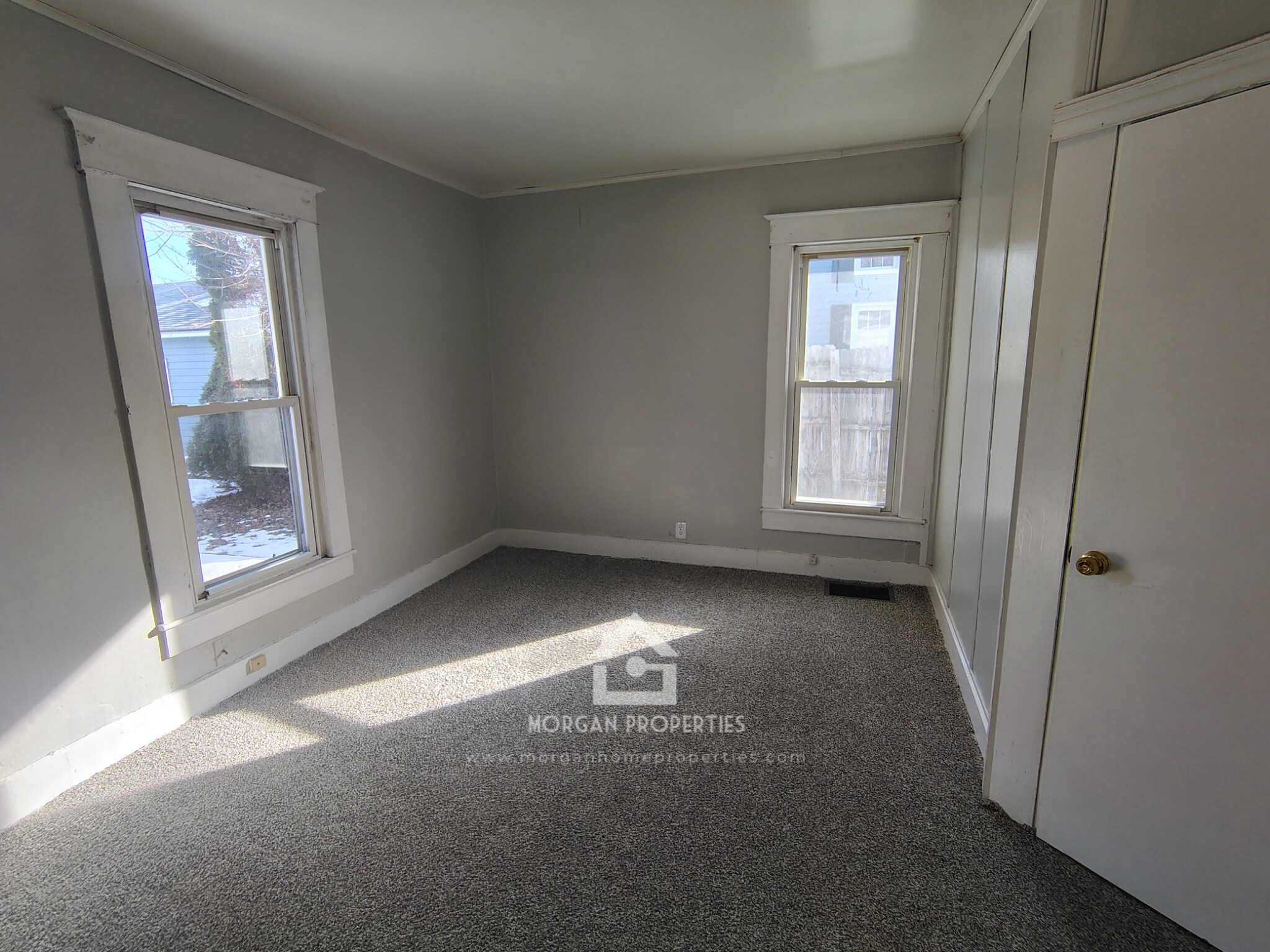 Building Photo - 116 W Vinyard St