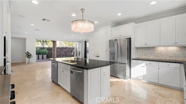 Building Photo - 136 Coyote Brush