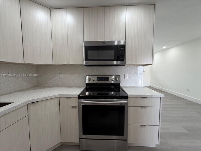 Building Photo - 3021 W 76th St