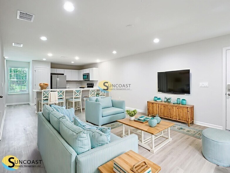 Building Photo - 3821 SW 43rd Ct