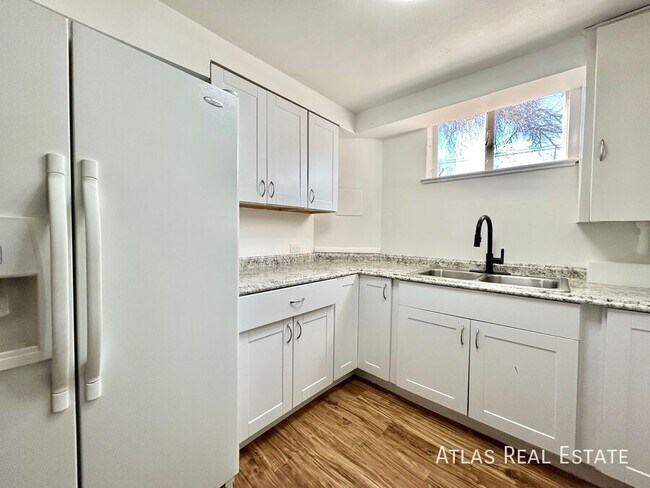 Building Photo - 2353 S Sherman St