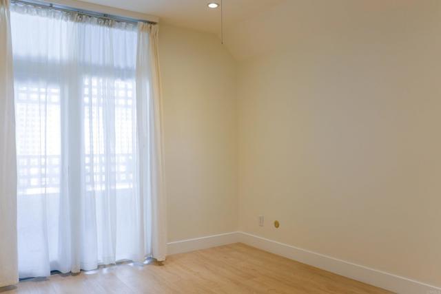 Building Photo - 3976 Nobel Dr