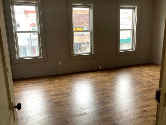 Living Room - 215 S Main St