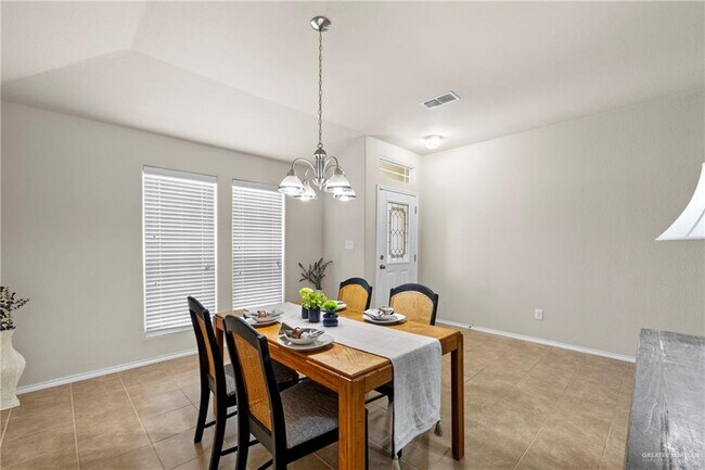 Building Photo - 33 Kika De La Garza St