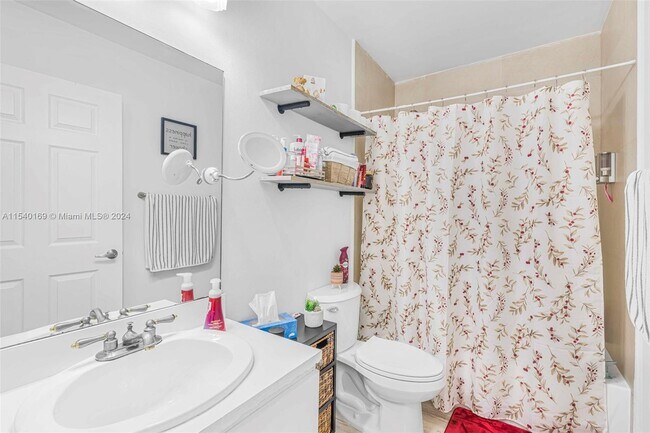 Building Photo - 1144 NW 125th Path