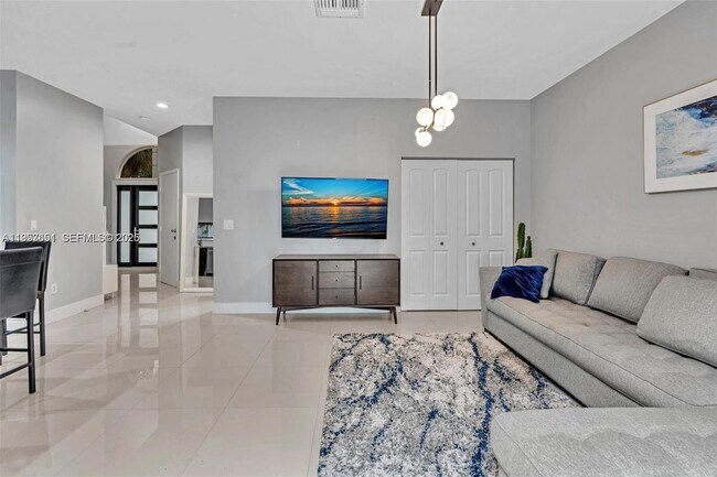 Building Photo - 10301 Panama St