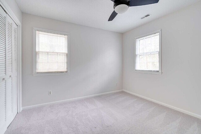 Building Photo - Chapel Hill Retreat: Spacious 4-Bedroom with Fenced-in Backyard