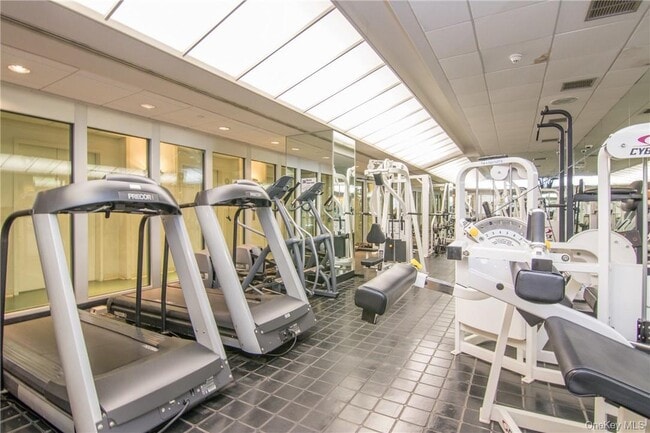 Building Photo - 4 Martine Ave