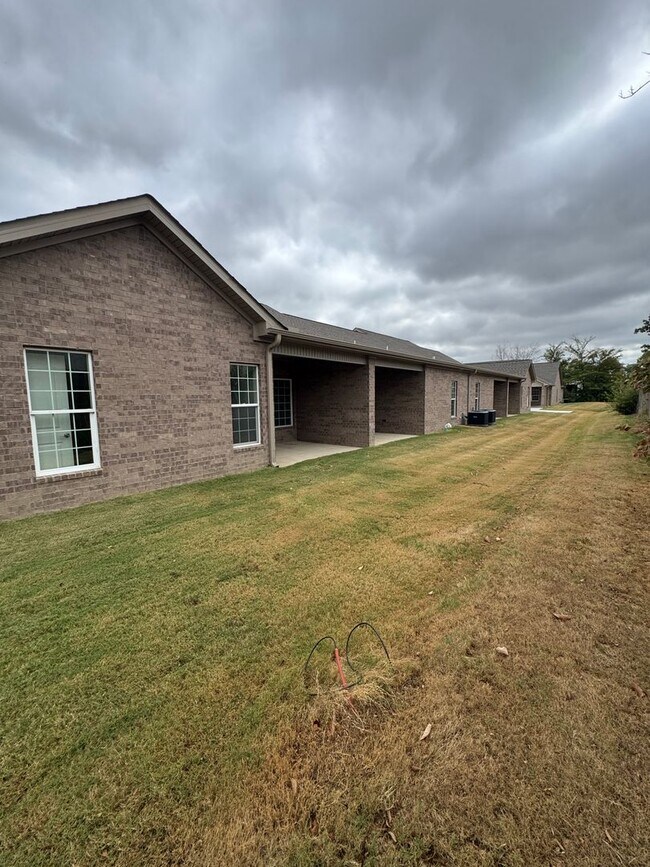 Building Photo - 3017 Olivia Ct