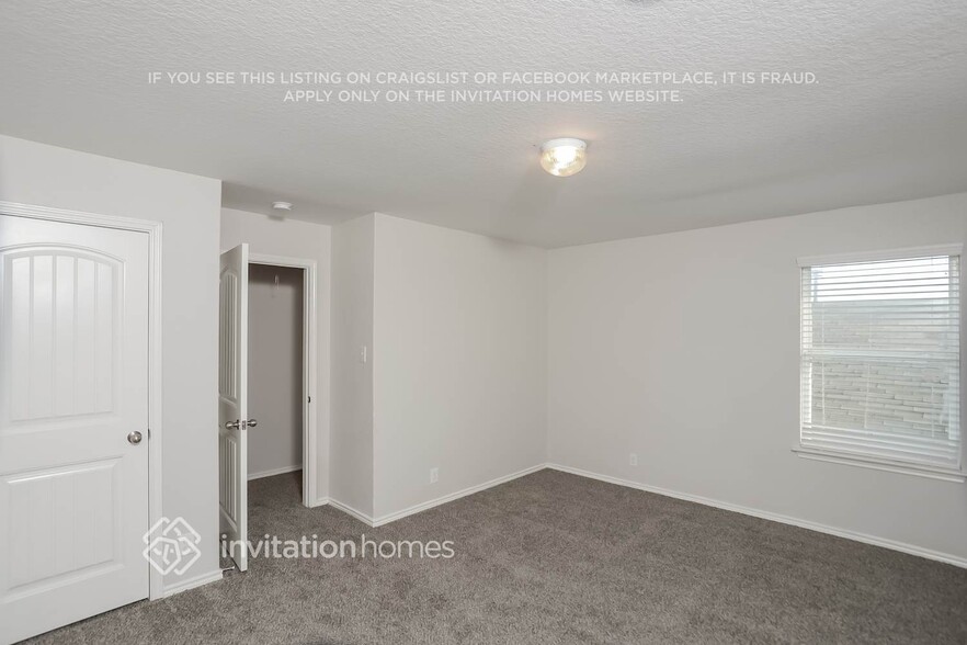 Building Photo - 8908 Ironwood Hill